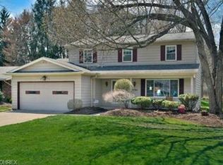 4330 Dogwood Trl, North Olmsted, OH 44070