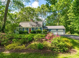9 Applewood Ln, Glastonbury, CT 06033
