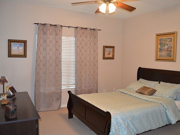 3rd image of 524 Blue Heron Ln