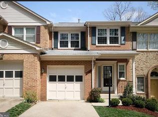 8003 Galla Knoll Cir, Springfield, VA 22153