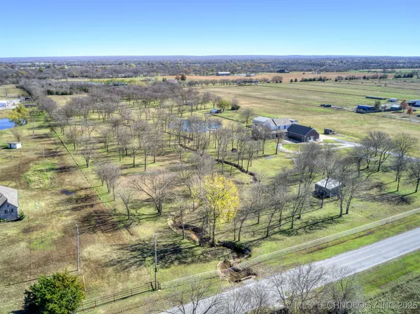 6 S Harvard Ave, Mounds, OK 74047