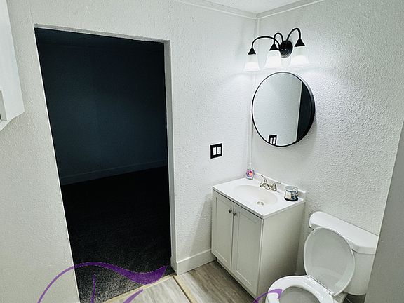 4th image of 1145 S Cedar St #6