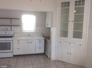 921 Wood St APT 1, Bristol, PA 19007