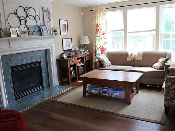 4th image of 6422 Oakhurst Dr