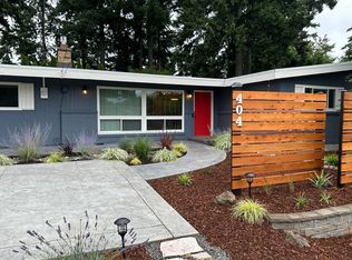 404 NW 203rd St, Seattle, WA 98177