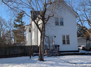 920 Augusta Ave, Elgin, IL 60120