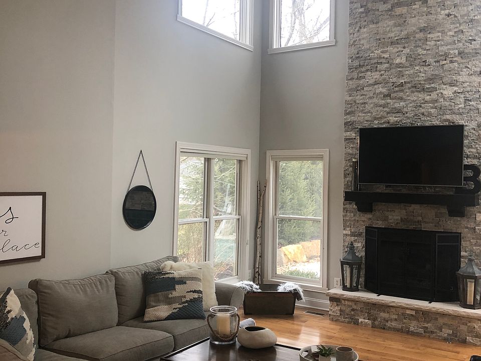 2nd image of 9932 Springstone Rd