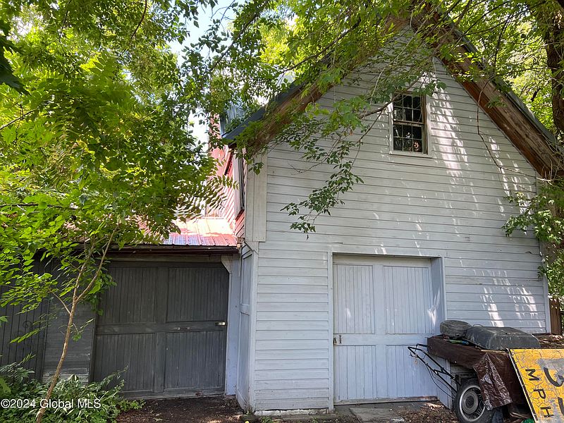 3rd image of 6 Wilson Avenue