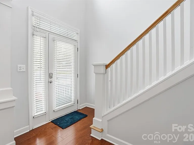 19512 Topgallant Dr — Photo 6