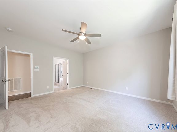 4th image of 5365 Villa Green Ct