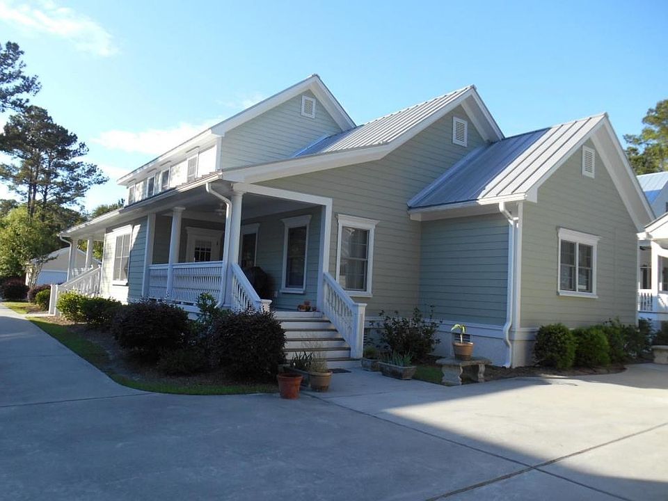 Langford - Metal Roof View