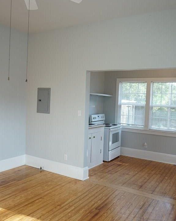 1st image of 1601 E Cervantes St APT B