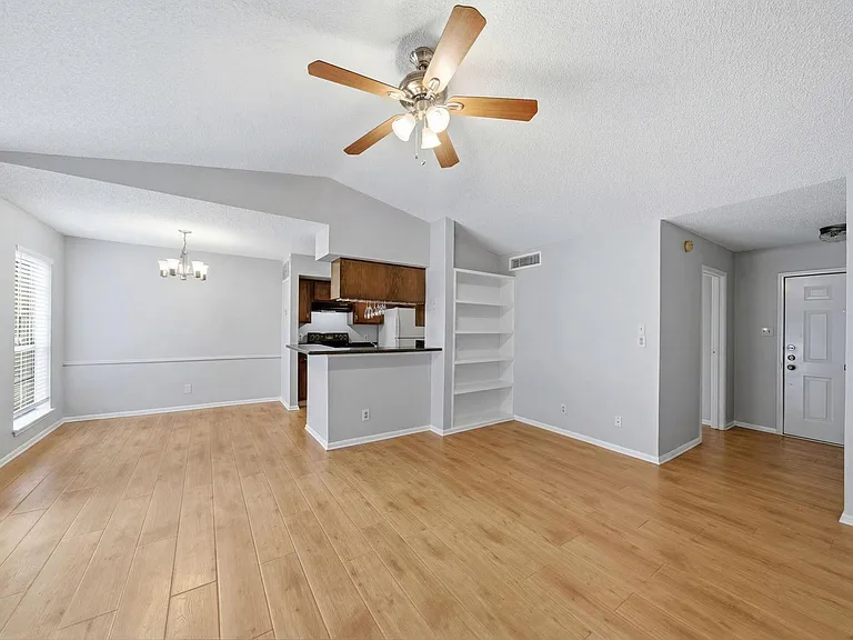 2120 El Paseo St #2812 — Photo 10