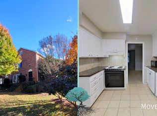 6733 Constitution Ln, Charlotte, NC 28210