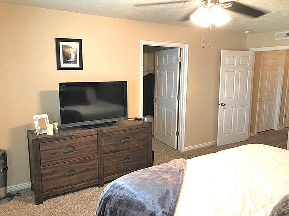 4th image of 1612 W Westbury Way #H