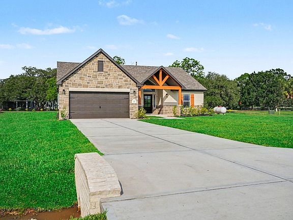 2nd image of 6 Cattle Dr