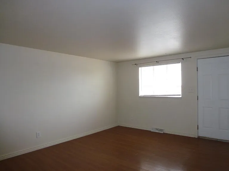 Unit Photo