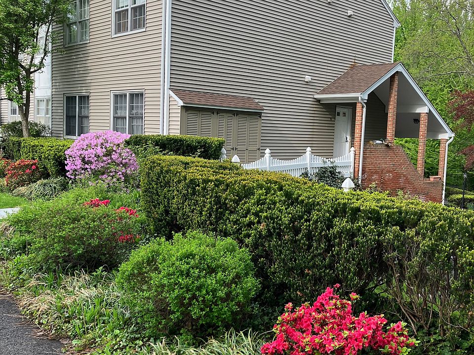 1st image of 51 Old Kings Hwy APT 16