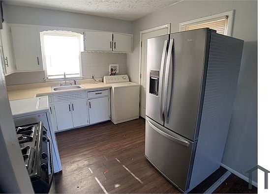 4th image of 6120 NW 55th St