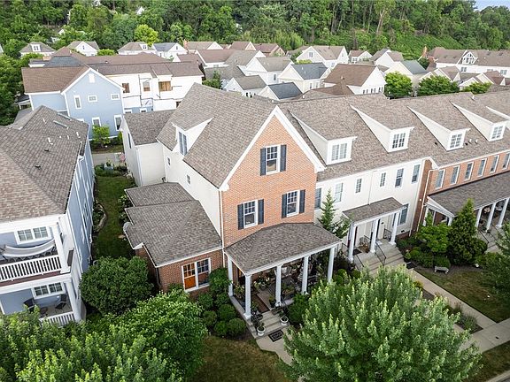 3rd image of 1641 Overton Ln