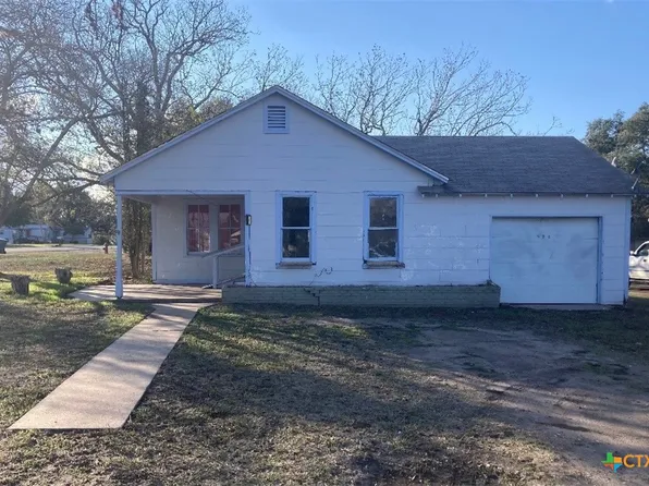 506 N Church St, Goliad, TX 77963