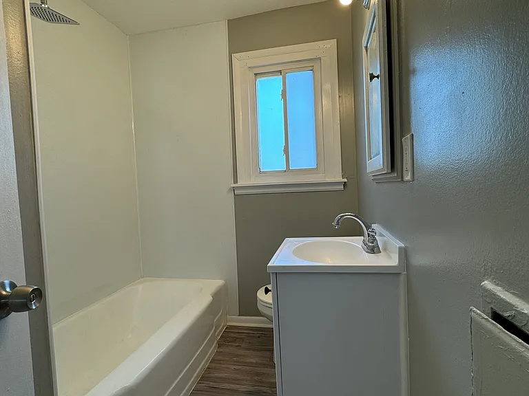 3521 Brown St — Photo 9