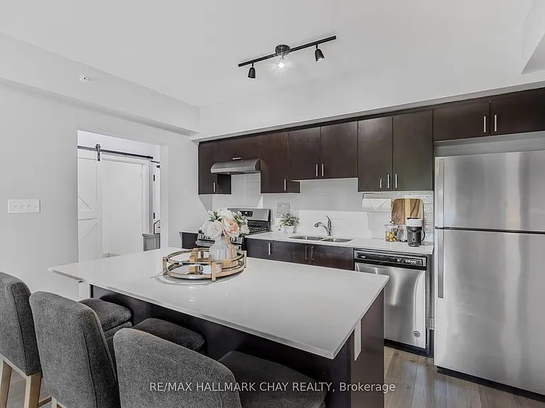 5 Chef Ln #208 — Photo 7