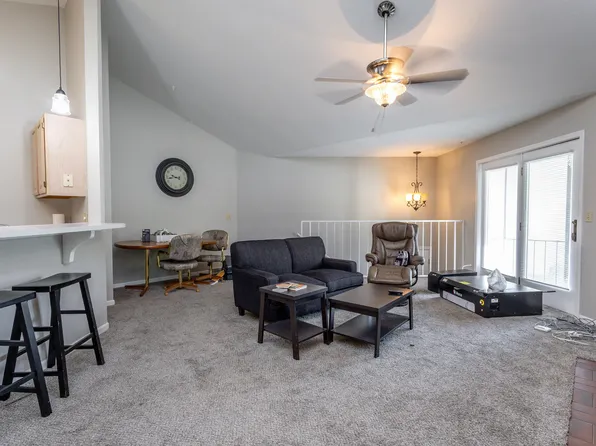 2308 Park De Ville Pl, Columbia, MO 65203