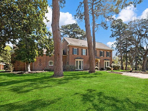 4th image of 210 W Fm 247 Rd