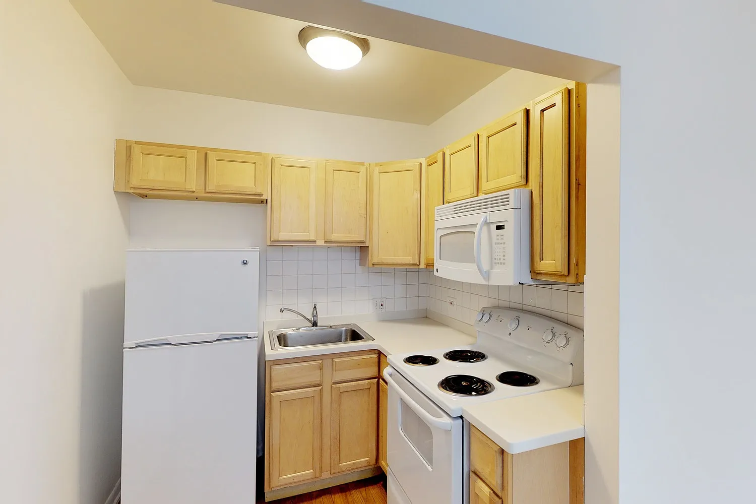 Drexel Grand — Photo 1