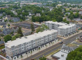 830 Hamilton St #310, Somerset, NJ 08873