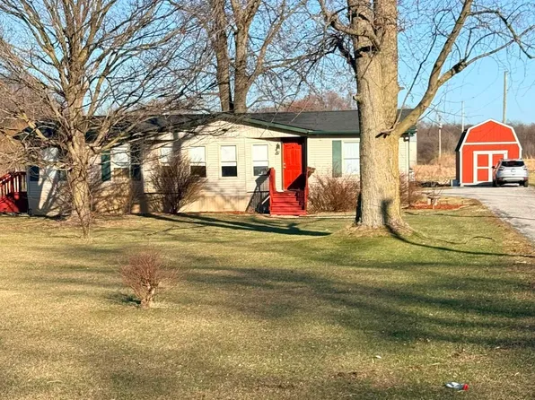 16824 N State Route 101, Grabill, IN 46741