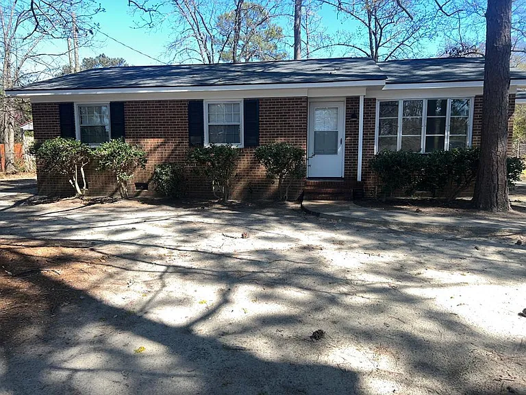 288 Lemont Dr — Photo 1