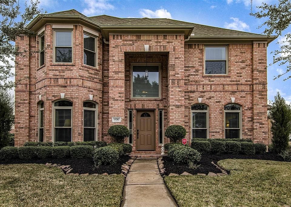 1st image of 15202 Vista Heights Dr