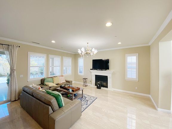 3rd image of 14439 Willamette Ave