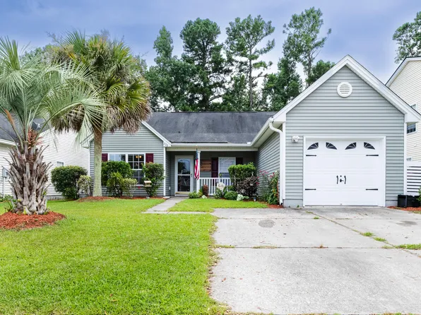 270 Avonshire Dr, Summerville, SC 29843