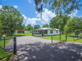 3611 Maxwell Rd, Plant City, FL 33566