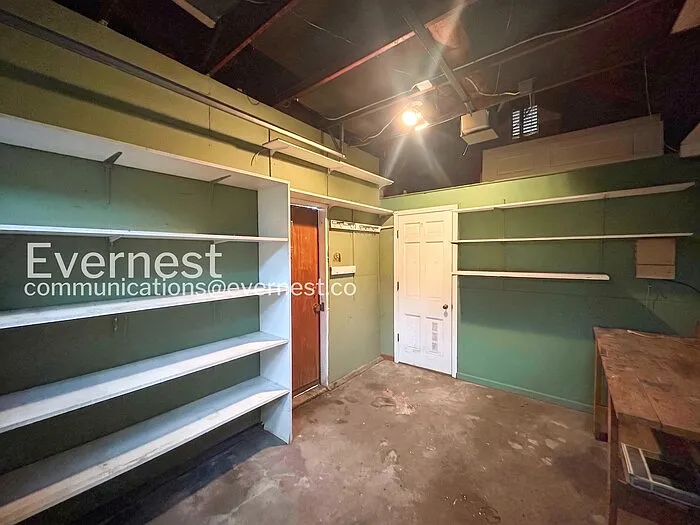 756 S Willett St — Photo 31