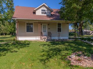 2319 Springfield Rd, Bloomington, IL 61701