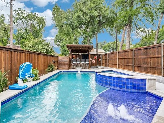 4th image of 9127 Vista Creek Dr