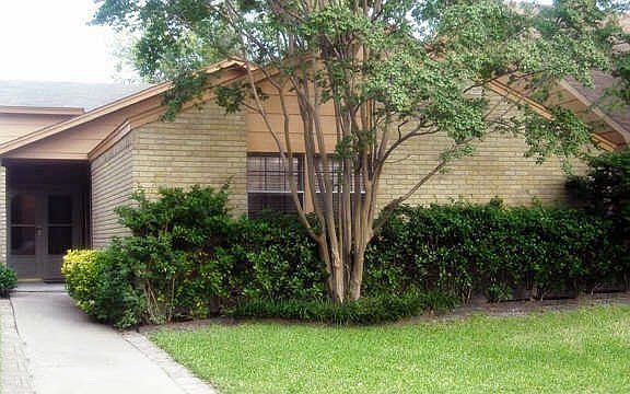 2nd image of 2320 Windy Dr