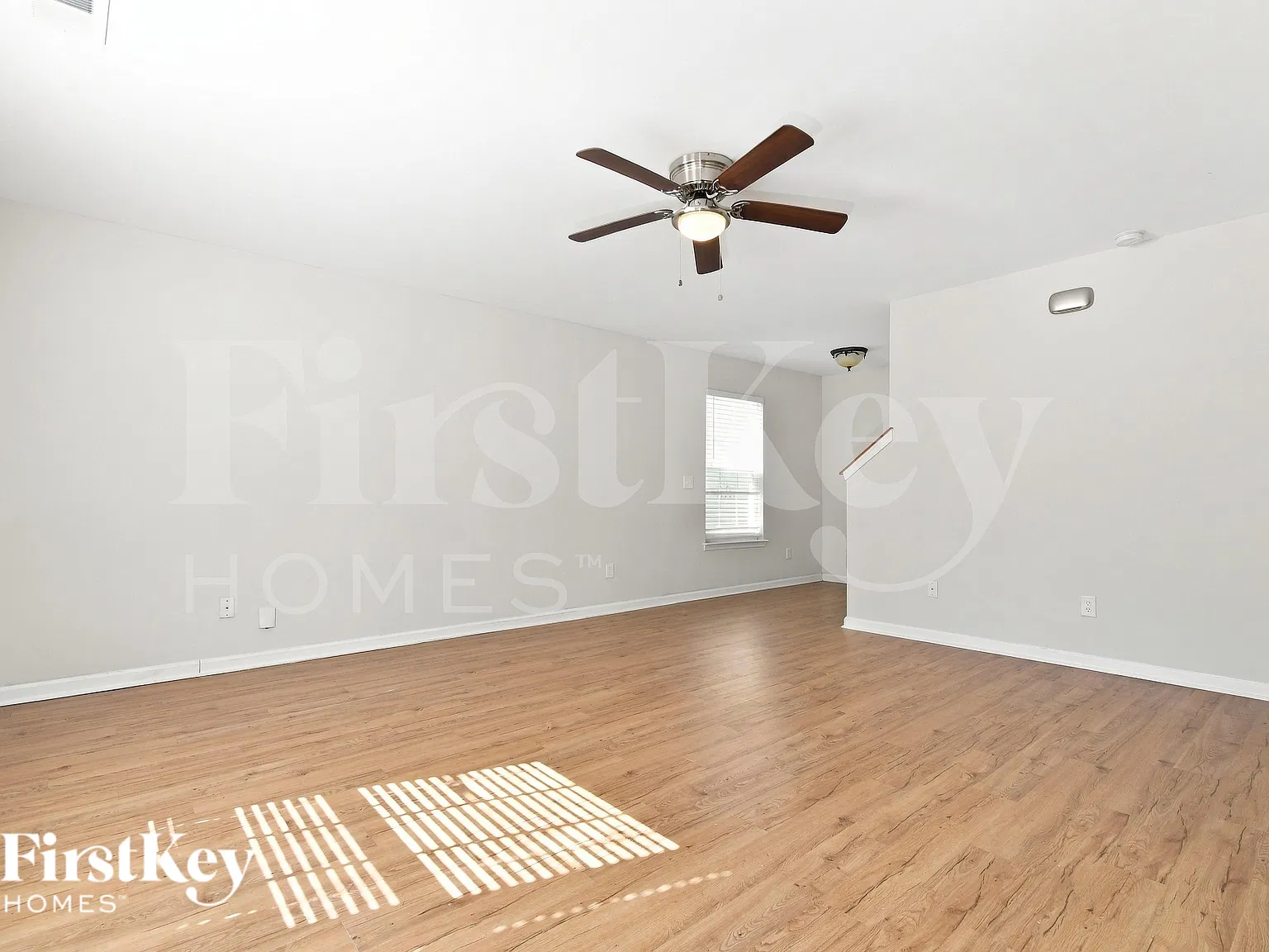 3 bed, 2.5 bath, 1760 sqft, $2,190 — Photo 3