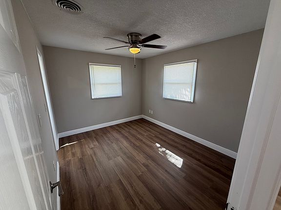 5th image of 1310 La Gorce Dr