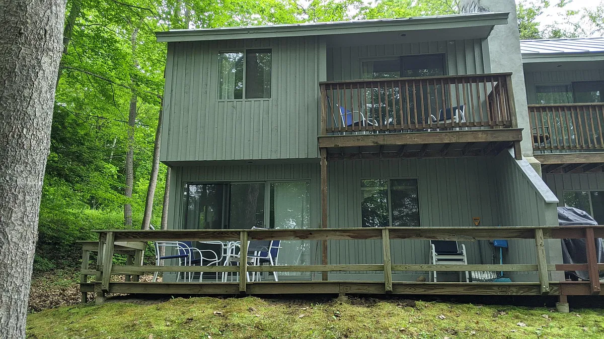 Building Photo - 860 Murphys Rd #1A
