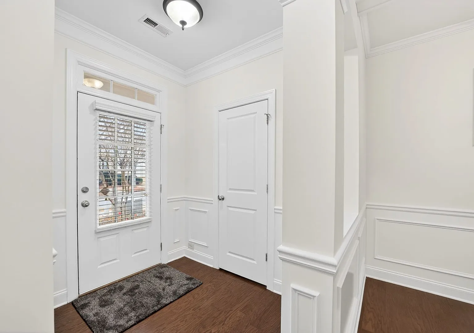 Newly Renovated 5-Bedroom House In North Gwinnett Cluster In Suwanee — Photo 3