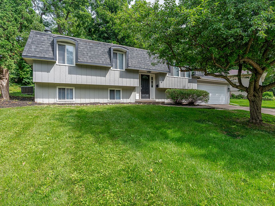 1st image of 4430 Canterbury Ln