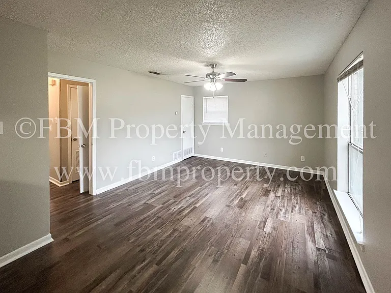604 Walter Stephenson Rd #B — Photo 19