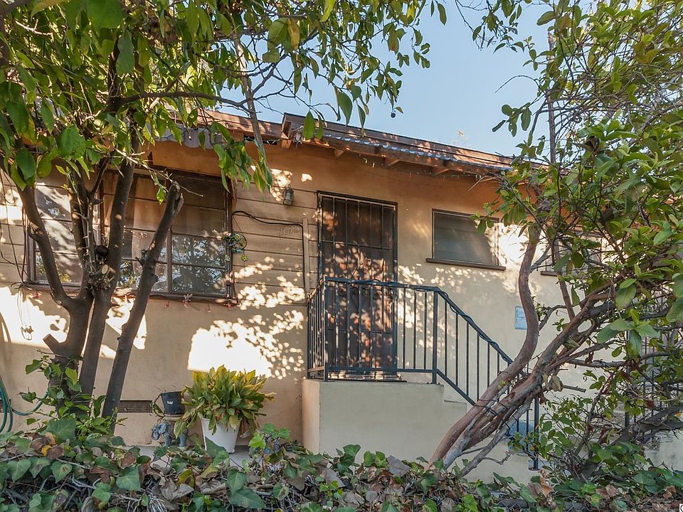 1st image of 1015 N Avenue 49