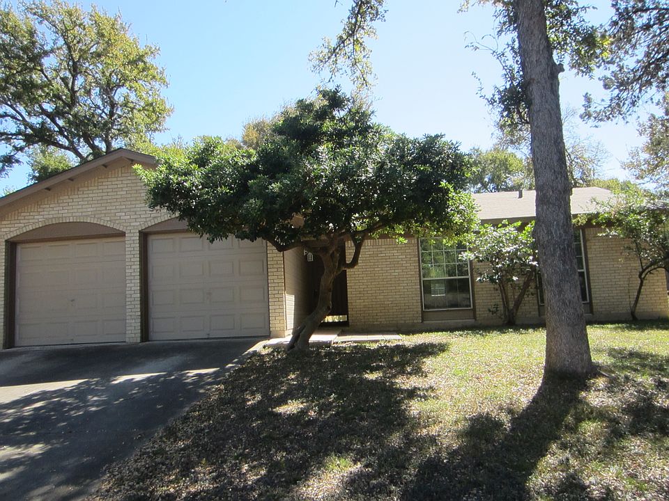 1st image of 7309 Whispering Oaks Dr