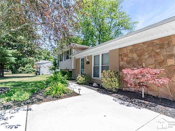 4th image of 7188 Brookside Dr